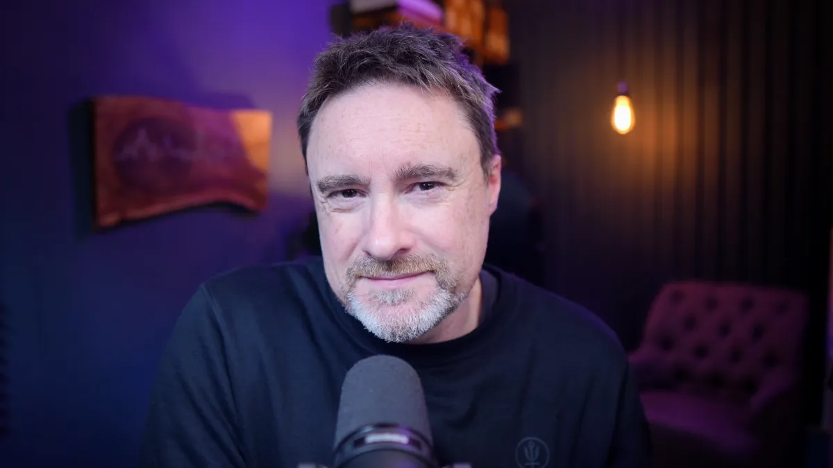 Matt Edmundson headshot